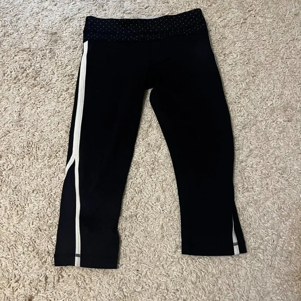 lululemon black cropped leggings size 6